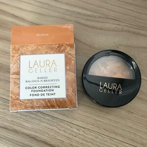 Laura Geller Baked Balance-N-Brighten Color correcting Foundation - Medium. New